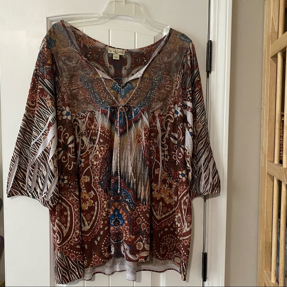 Live & Let Live Woman 3/4-sleeved slightly hi-low top size 2X